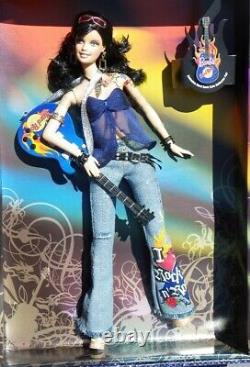Barbie HARD ROCK CAFE 2005 Mattel J0963 Blue jean's tatouée flamme pin's guitare