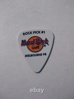 HARD ROCK CAFE MELBOURNE. RARE ORIGINAL GUITAR Pin & Pick