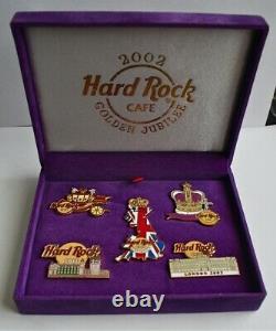 Hard Rock Cafe 2002 QUEENS ROYAL GOLDEN JUBILEE 5 X Pin Badge Boxed Set LE200