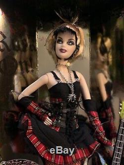 Hard Rock Cafe Barbie Doll w Exclusive Collector Pin and Guitar(2008)New In Box