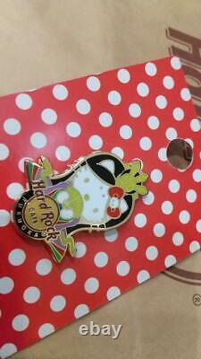 Hard Rock Cafe & Hello Kitty Collaboration Fukuoka Traditional Costume Pin Badge