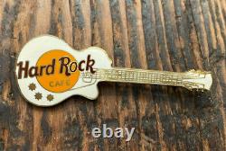 Hard Rock Cafe NO NAME White Les Paul Guitar Pin FC Parry Made in England RARE