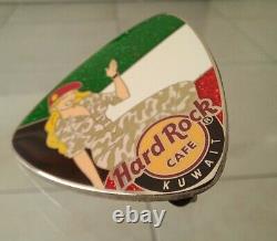 Hard Rock Cafe Pin Kuwait Military Patriot Girl Guitar Pick With Flag? Le100