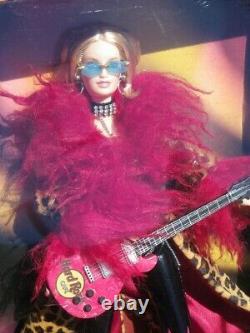 Barbie Hard Rock Cafe 2003 Mattel B2509 Pin’s Guitare Flamme Musique Boite Nrfb