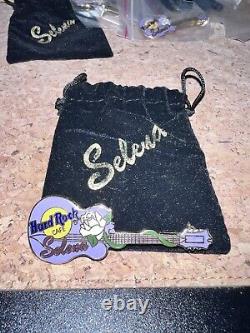 Épingle de guitare violette rare du Hard Rock Cafe de SELENA Quintanilla