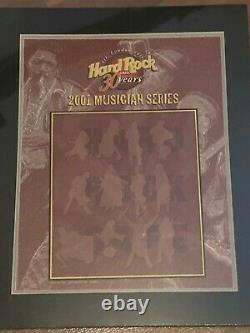 Hard Rock Cafe 30 Years 2001 Musician Series Kona 12 Pin Set (enveloppe Originale)