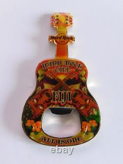 Hard Rock Cafe Fiji Tiki Masque Guitare Avec Ouvre-bouteille Logo Magnet (fermé)