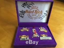 Hard Rock Cafe Golden Jubilee 2002 5 Pin Set Signé Par Rita