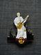 Hard Rock Cafe New York 2015 Pope Tour Skyline Prototype Pin (le 5) Translated To French Is: Épingle Hard Rock Cafe New York 2015 Pope Tour Skyline Prototype (le 5)