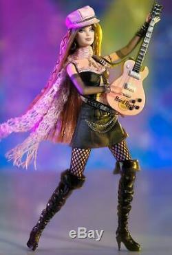 Hard Rock Cafe Poupée Barbie # 2 En Cuir Noir Avec Rose Guitare Nrfb 2004