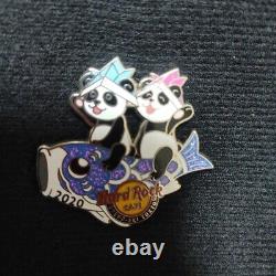 Hard Rock Cafe Ueno Panda Carp Streamer Pin 2020 #46 - Traduction en français: Épingle de carpe panda du Hard Rock Cafe Ueno 2020 #46.