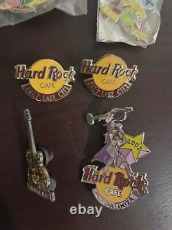 Hard Rock Cafe Vintage Collection Collectors Pin Lot 30 Pins Environ 1998-2005