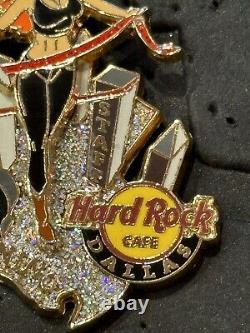 Inauguration du personnel du Hard Rock Cafe Dallas & Duo de badges du personnel 50955 50304